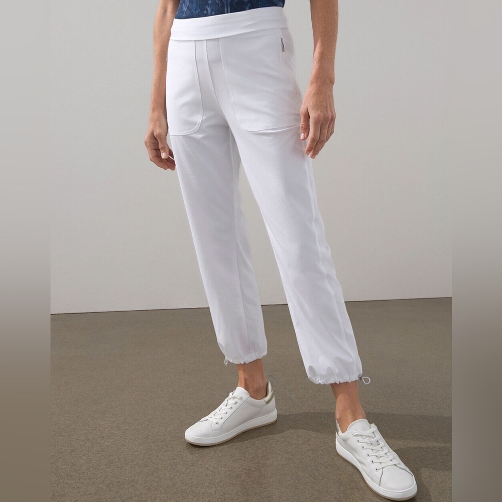 CHICO'S || Woman’s White Bungee Crop Pull-On Pants Size 16
